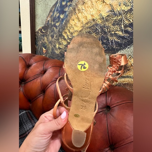 Euc Very Fine Women's Ballroom Dance Shoes Tango Wedding Salsa Dance Tan  satin - Picture 6 of 6